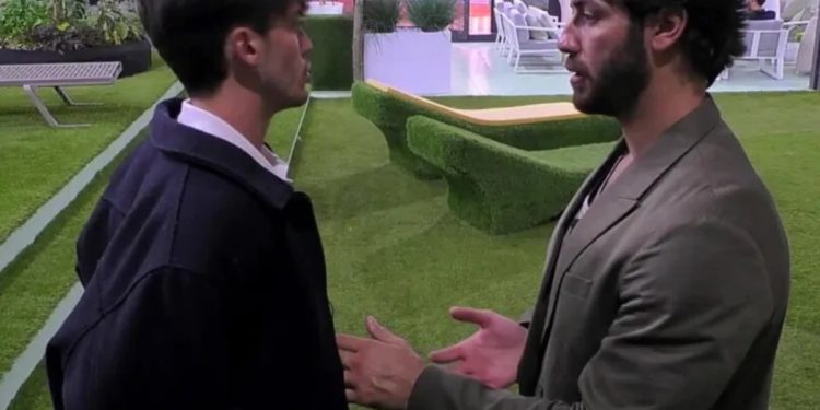 Jonas Pepe pace con Omer Elomari al GF