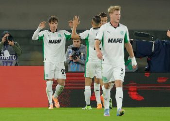 Andrea Pinamonti esulta con il Sassuolo (Foto ANSA)