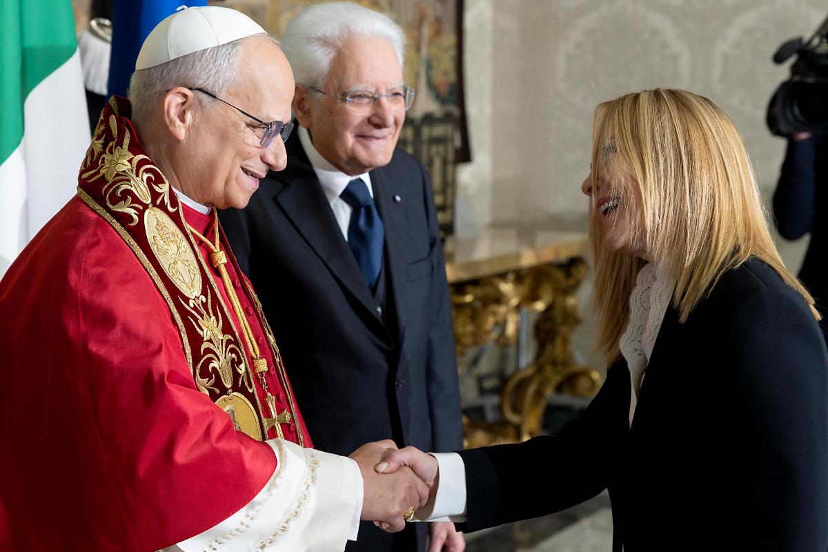 Meloni con Papa e Mattarella