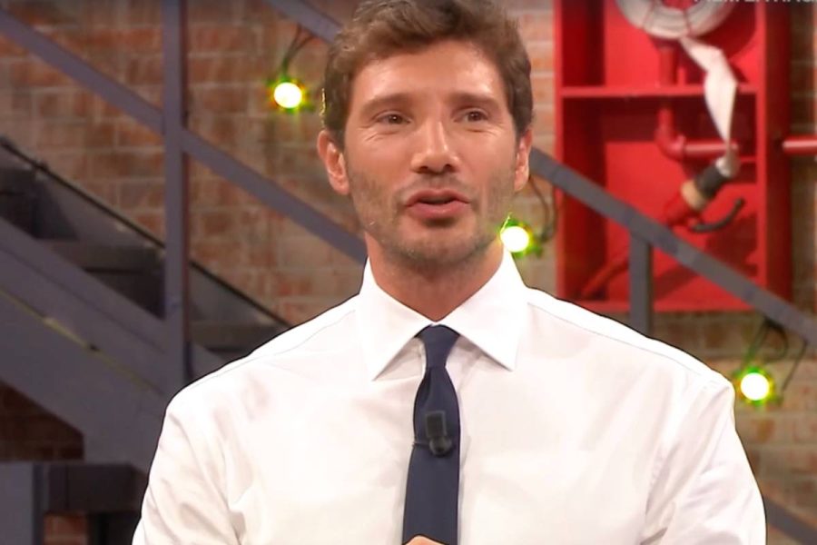 perché affari tuoi non va in onda