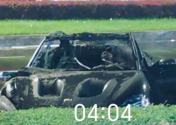 L'auto elettrica Xiaomi SU7 coinvolta nell'incendio (Foto: Twitter/X)