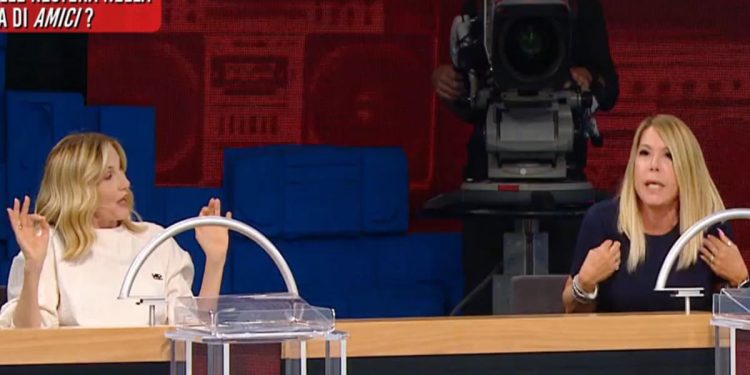 Lorella Cuccarini contro Anna Pettinelli ad Amici 25