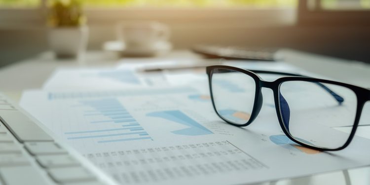 Occhiali e grafici fiscali