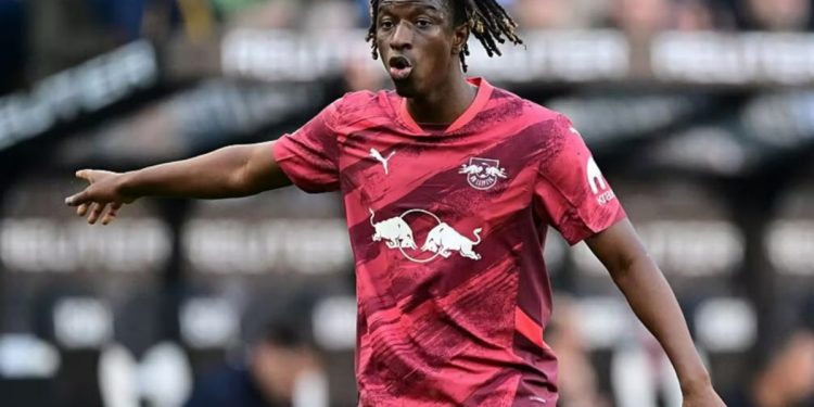Amadou_Haidara in campo con il Red Bull Lipsia (Foto: Web)