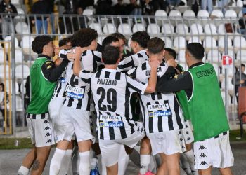 L'esultanza dell'Ascoli (da facebook.com/ascolicalcio1898fc)