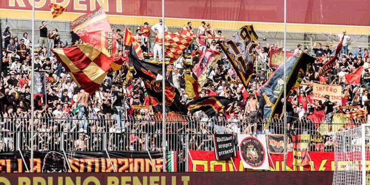 La tifoseria del Ravenna (ravennafc.it)