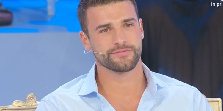 flavio ubirti verso l'addio a uomini e donne