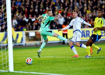 Fisnik Asllani in gol per il Kosovo contro la Svezia (Foto Ansa)