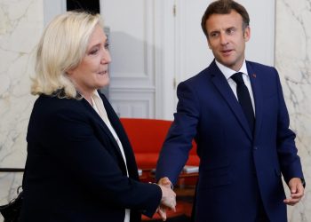 Marine Le Pen e Emmanuel Macron in Francia (ANSA-EPA 2025)
