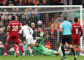 Mamardashvili salva su Mount in Liverpool-Man United (Foto Ansa)