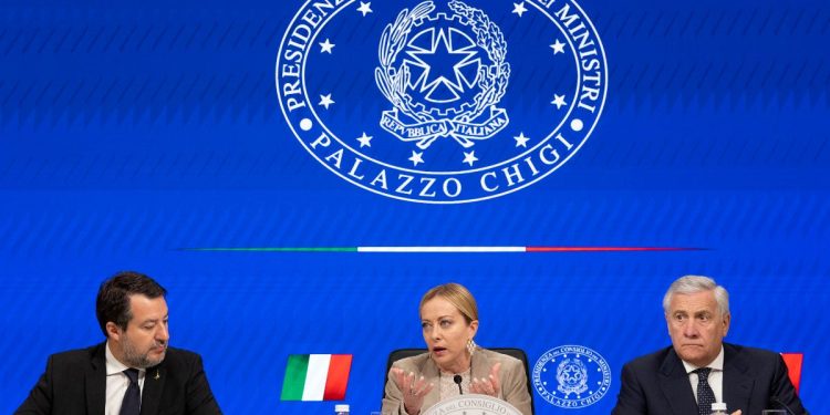 Meloni, Salvini e Tajani presentano la Manovra