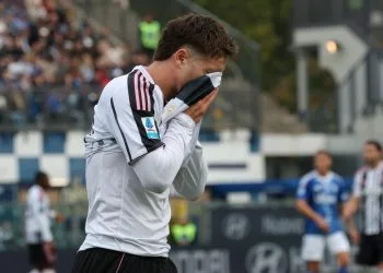 La delusione di Kenan Yildiz con la Juventus (Foto ANSA)