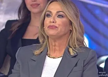 Sonia Bruganelli stronca la nuova edizione del Grande Fratello (Screen Mediaset Infinity)