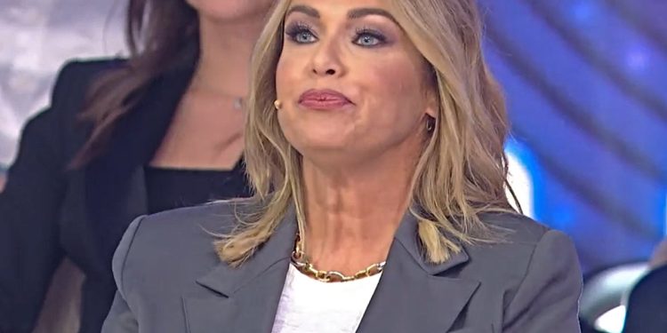 Sonia Bruganelli stronca la nuova edizione del Grande Fratello (Screen Mediaset Infinity)