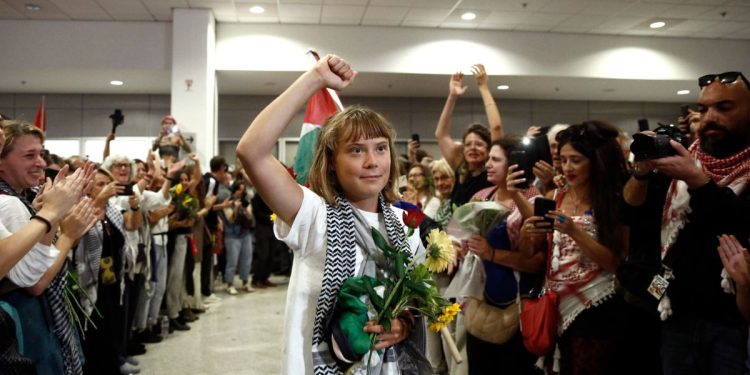 Greta Thunberg dopo il rilascio da parte di Israele