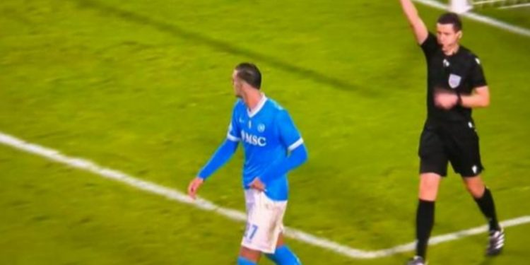L'espulsione di Lucca in PSV Napoli di Champions League (Foto: Web)