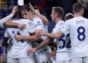 L'Inter festeggia il gol di Francesco Pio Esposito a Bruxelles (Foto ANSA)