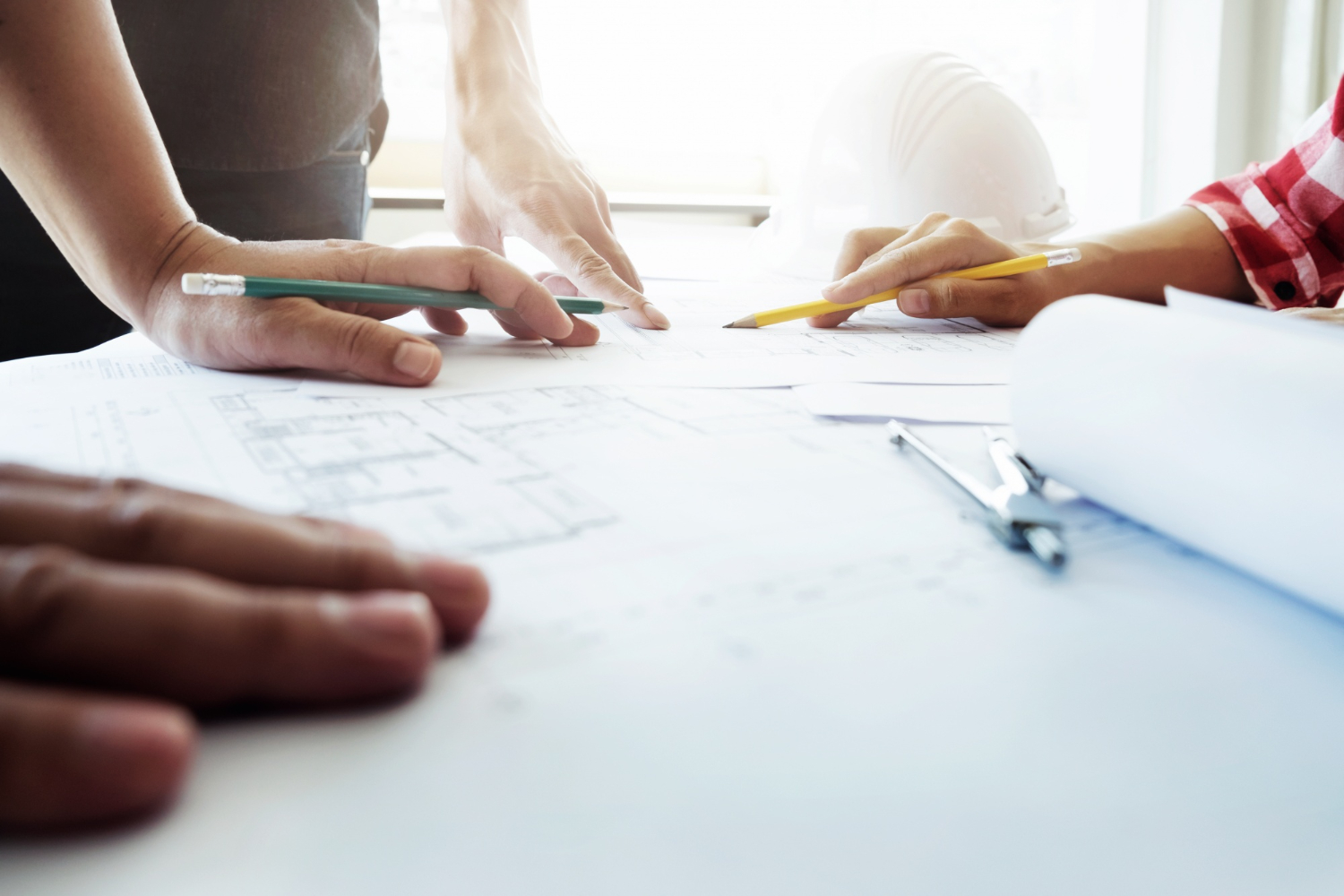 Progettisti con disegno