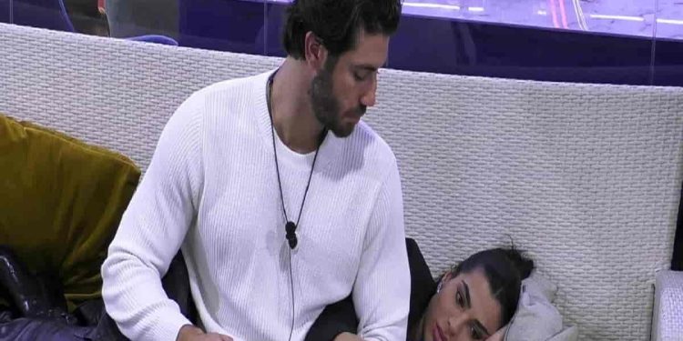 rasha e omer vicini al grande fratello