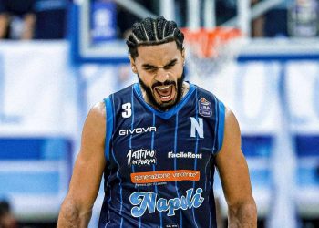 L'urlo di Nazareth Mitrou-Long per Napoli (da facebook.com/NPLBasketball)