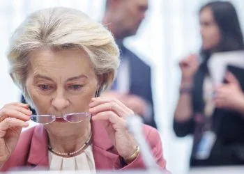Ursula von der Leyen, presidente della Commissione europea (Ansa)