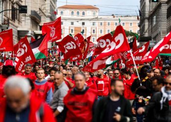 La manifestazione Cgil dl 25 ottobre 2025 a Roma (Ansa)