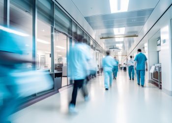 Medici in corsia in ospedale