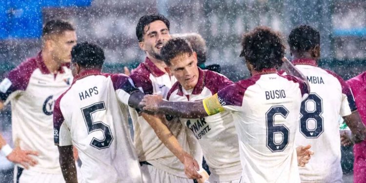 Il Venezia festeggia un gol (da facebook.com/veneziafc)