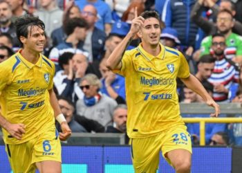 Massimo Zilli esulta dopo un gol segnato col Frosinone (frosinonecalcio.com)