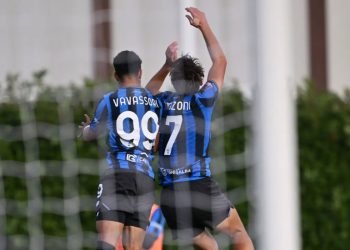 Dominic Vavassori e Alberto Manzoni esultano con l'Atalanta U23 (da facebook.com/SerieCofficial)