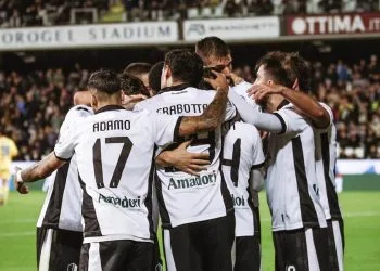 L'esultanza del Cesena (da facebook.com/cesenafc)