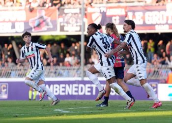 Nicholas Rizzo a segno con l'Ascoli (da facebook.com/ascolicalcio1898fc)