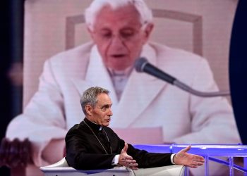 Mons. Georg Ganswein, già Segretario di Papa Benedetto XIV (ANSa 2025, Riccardo Antimiani)