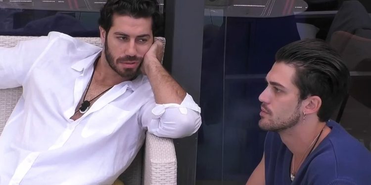 Jonas Pepe contro Omer Elomari, Grande Fratello 2025