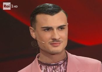 Rosa Chemical senza tatuaggi a Ballando con le stelle 2025