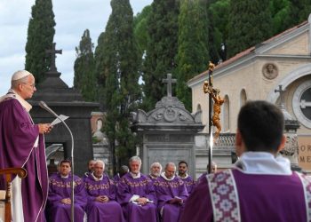 Messa con Papa Leone XIV