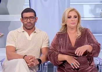 gianni sperti e tina cipollari contro martina de ioannon