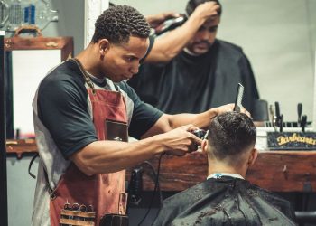 Parrucchiere (Foto: Pexels)