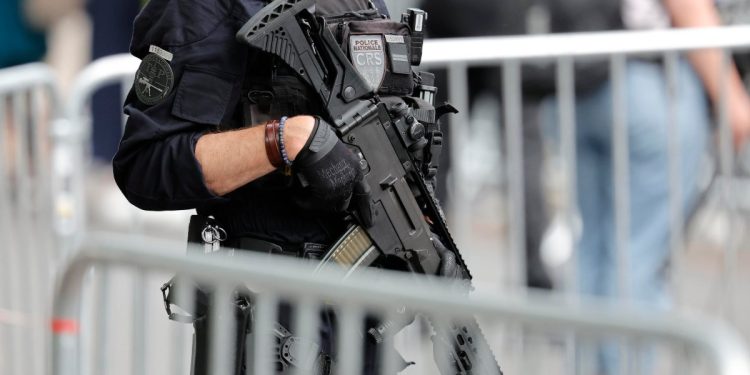 antiterrorismo in Francia