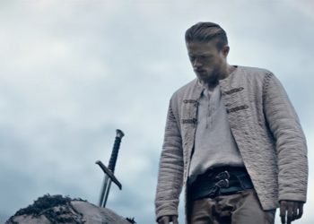 Charlie Hunnam è re Artù in King Arthur - Il potere della spada (Foto Web)
