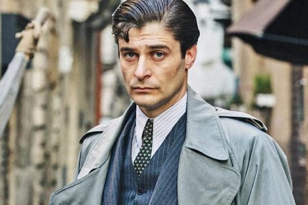 Il commissario Ricciardi personaggio di Lino Guanciale