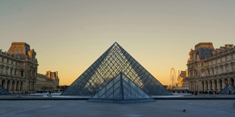 Louvre