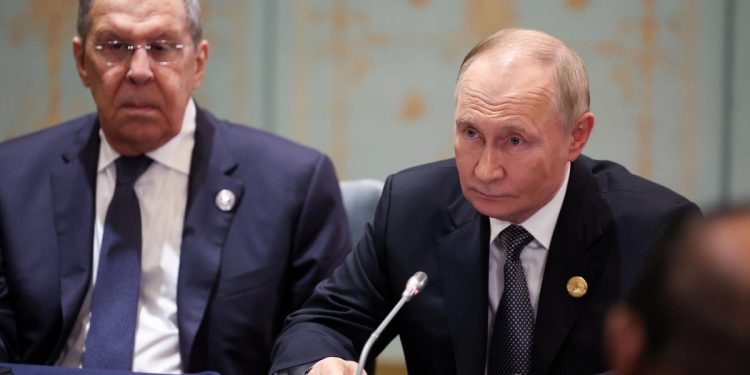 Lavrov e Putin, Russia