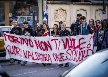 Proteste contro Valditara