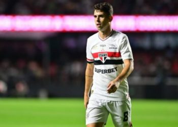 Oscar in campo con il San Paolo (foto: Web)