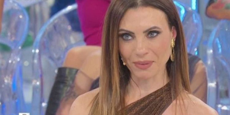 chi è agnese de pasquale di uomini e donne