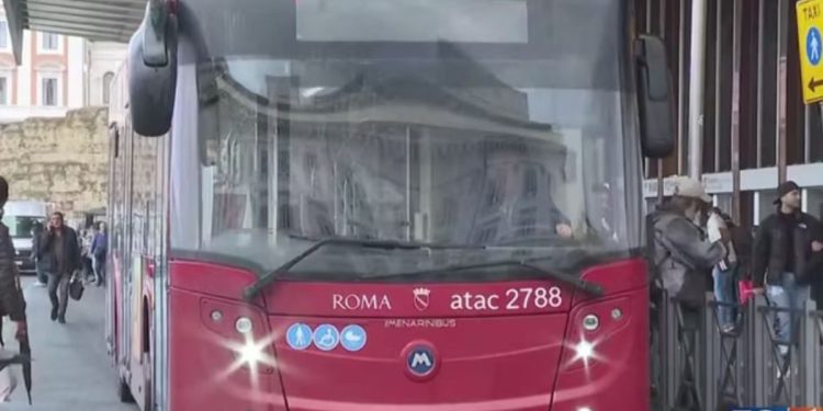 Sciopero mezzi pubblici Roma (Foto: Tg5)
