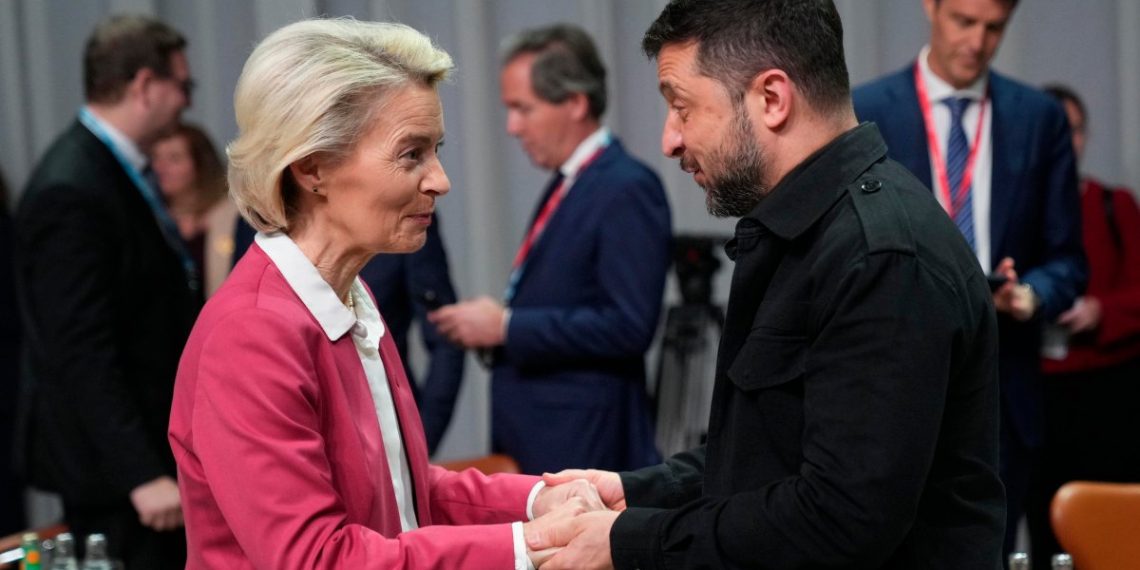 Von der Leyen e Zelensky