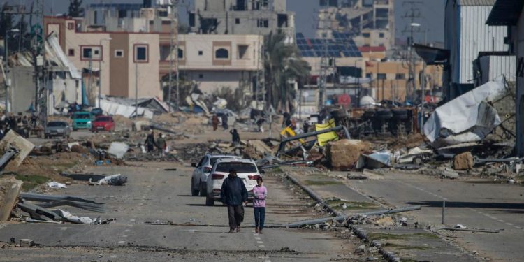 Salah al Din Road, Striscia di Gaza, febbraio 2024 (Ansa)