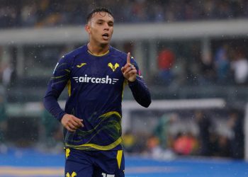 Giovane del Verona esulta dopo il gol all'Inter (Foto Ansa)